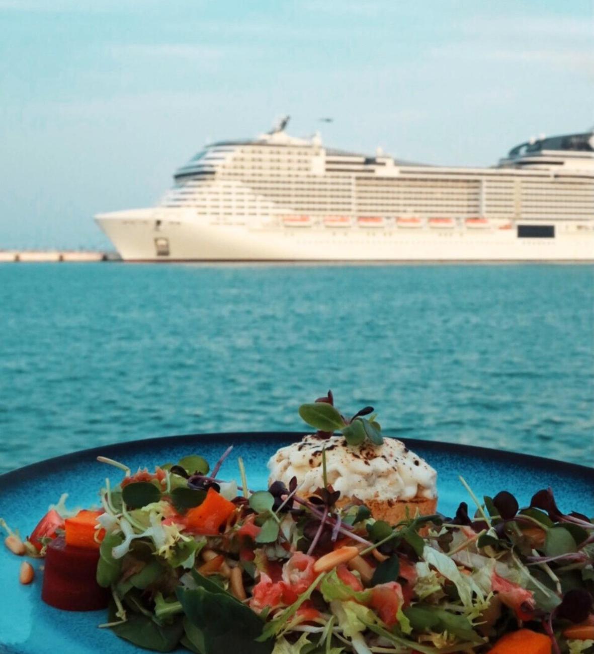 Mina Hotel And Residences By The Torch 도하 외부 사진 A cruise ship in the port of Limassol
