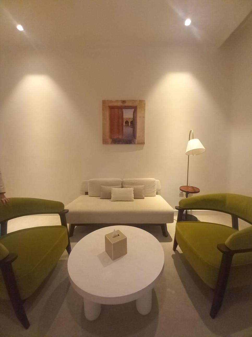 Mina Hotel And Residences By The Torch 도하 외부 사진 A room at the hotel